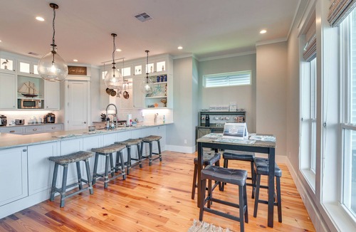 Galveston Cottage | Walk to Beach! Bayfront Port Bolivar Home w/Dock