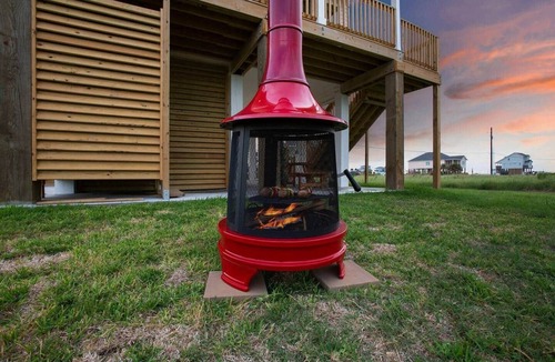 Indian Beach House | Walk to Beach | Family Retreat, Home In Galveston Texas