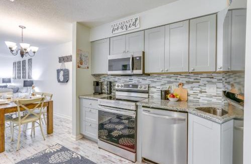 Folly Field House | Walk to Beach & Golf Course: Hilton Head Getaway!
