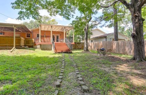 Henderson House | Walk to Dtwn and Freed-Hardeman Home with Fenced Yard