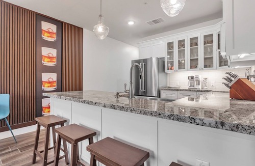 Gruene Condo | Walk to Gruene-Guadalupe Riverfront-River Access-Stylish Texas Music Retreat