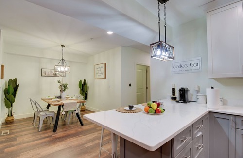 Lititz Apartment | Walk to Lititz Springs Park: Cozy Getaway!