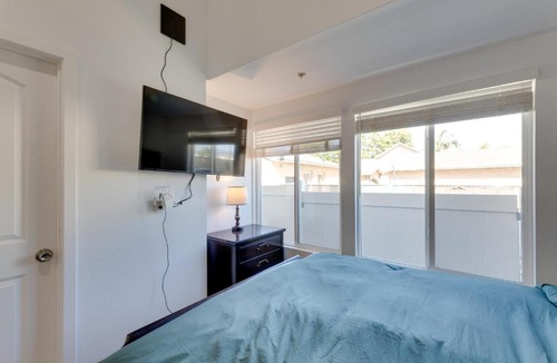Alhambra Apartment | Walk to Main St! Pet-Friendly Alhambra Studio