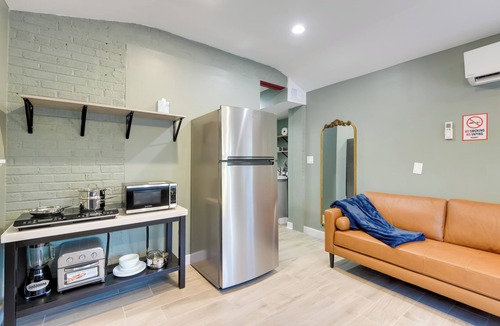 Cheverly Apartment | Walk to Metro Station! Cheverly Apt 8 Mi to DC