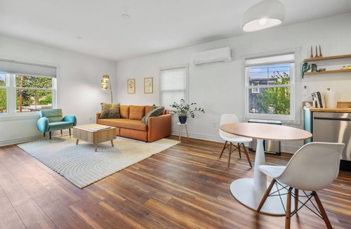 Church Hill Apartment | Walkable Church Hill Cottage in Richmond, VA, provides your home away from home