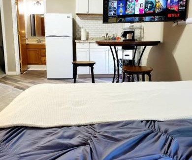 Columbus Apartment | Walkable Cozy Downtown Studio, FREE Bikes to use