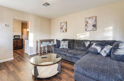 Governmental Mall House | Walkable Phoenix 2-Unit Hub Near Chase Field!