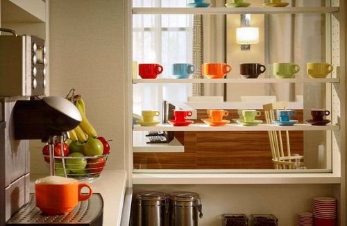 The Galleria Apartment | Walking distance to Gerald D. Hines Waterwall Park! FREE Parking & Breakfast!