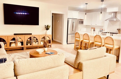 Notre Dame Condo | Walking Distance to ND Campus! Rooftop Views! Luxury!