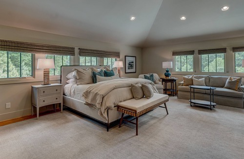 Ellijay Cabin | Walnut Grove 11-BR Lodge: corporate retreats & reunions - on 280 private acres