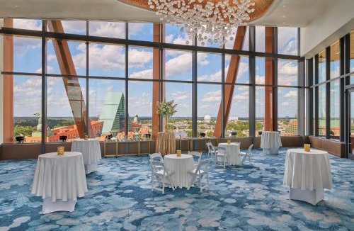 Bay Lake Resort | Walt Disney World Swan Reserve