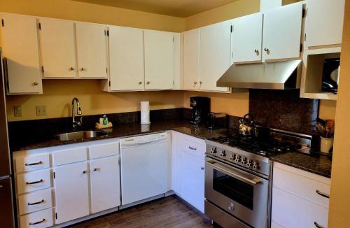 Warm Springs House | Wanderers Way 106