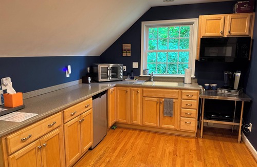 Batesville Apartment | Wandering Bear’s Den Private Studio Near Crozet and Charlottesville