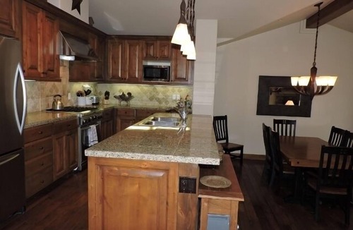 Ketchum House | Water Front Serenity AND Close Enough To Walk To The River Run Lifts And Central Ketchum!