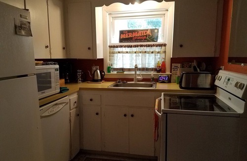 Quincy Apartment | Waterfront. Boston & island views. Kayaks onsite. Fall dates available!