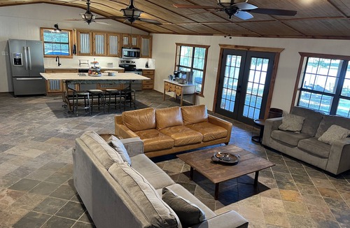 Miller Grove Cabin | Waterfront cabin on private pond.
