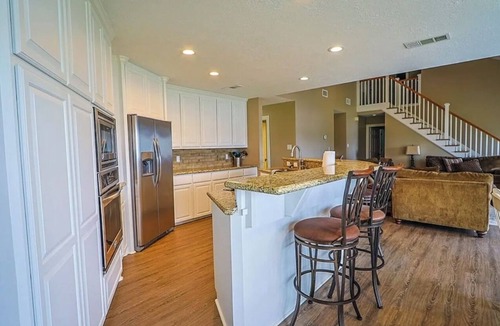 Brookeland House | Waterfront Cove 3 bed, 3 bath, jacuzzi tub, screened sunroom, deck,fireplace