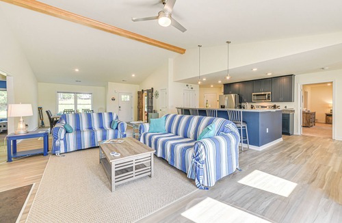 Bumpass House | Waterfront Lake Anna Home: Summer Family Escape!