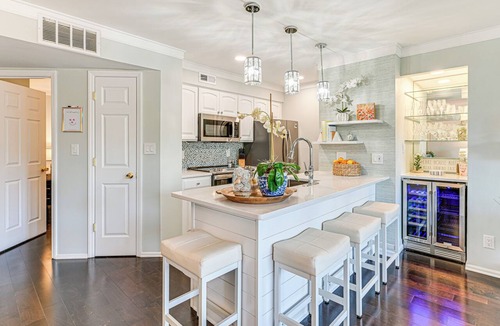 Mount Mourne Condo | Waterfront Lake Norman Retreat w/Balcony