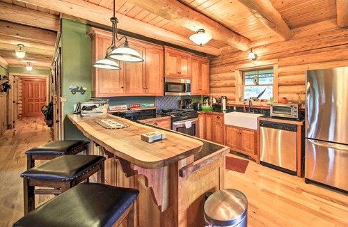 Troy Villa | Waterfront Log Home w/95 Acres on Yaak River