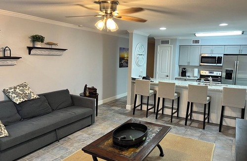 Walden on Lake Conroe Condo | Waterfront modern condo on Walden at the lake Conroe