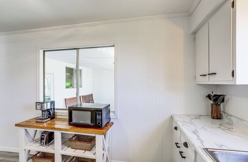 Port Clinton Cottage | Waterfront Port Clinton Cottage: 5 Mi to Lake Erie