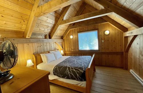 Ucluelet House | Waterfront Timber-Frame Cottage!