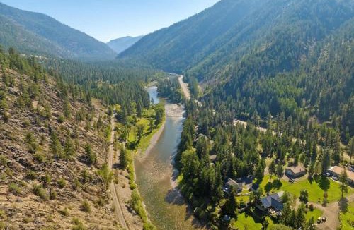 Missoula House | Waters Edge Lodge
