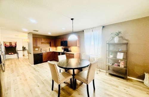 Frisco House | Weekday Escape - near UNT Frisco & The STAR