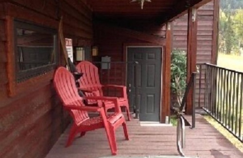 Whitefish House | Weekly Discounts! Whitefish Mountain Ski Resort ski in ski out, Luxury Townhouse