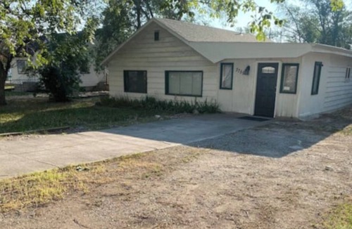 Pocatello House | Welcome Midtown Convenience