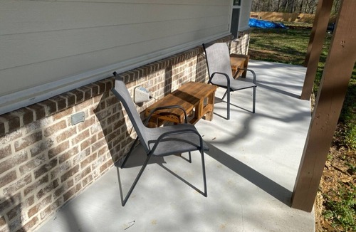 Guntown Cottage | Welcome to Cozy Comfortable True JOI. Charming 1-bedroom cottage in Guntown