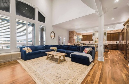 Rexburg House | Welcome to Golden Leaf Lodge - Sleeps 20