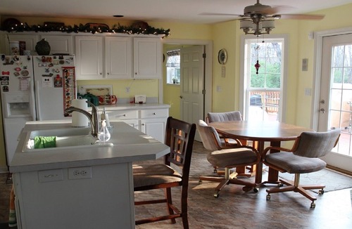 Jeffersontown House | Welcome to Southern Hospitality with European Flair for two or more nights.
