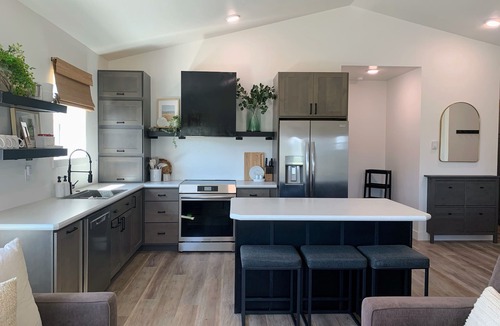Thayne House | Welcome to the Gold Bison Getaway.