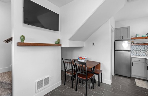 Idaho Falls House | Welcome to the Idaho Falls Tiny House - Sleeps 5