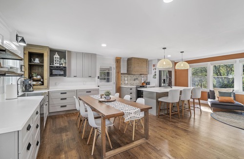 Rock Hill House | Welcome to the Sporty Lakeview Ranch. Indoor & Outdoor Amenities galore!