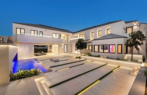 Western Malibu Villa | Welcome to your Malibu seaside paradise!