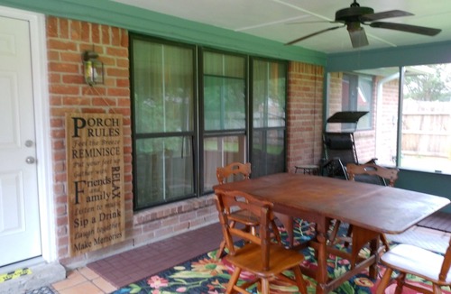 League City House | Welcoming 2-bedroom house with AC in League City
