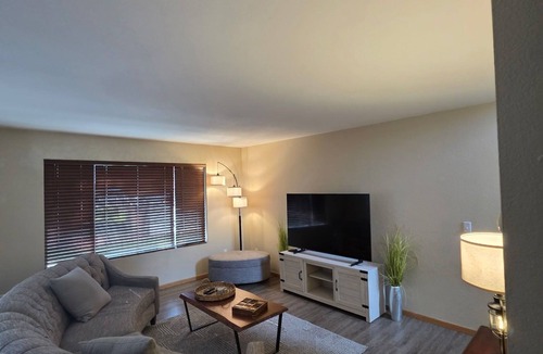 West End Condo | Welcoming 3-bedroom condo with AC in Billings