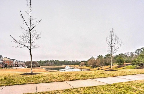 Richmond House | Welcoming Townhome ~ 14 Mi to Dtwn Richmond!