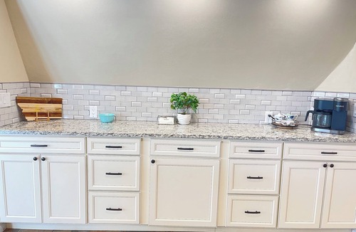 Miller Creek House | Well Appointed 3 Bedroom 4 Bed Residence