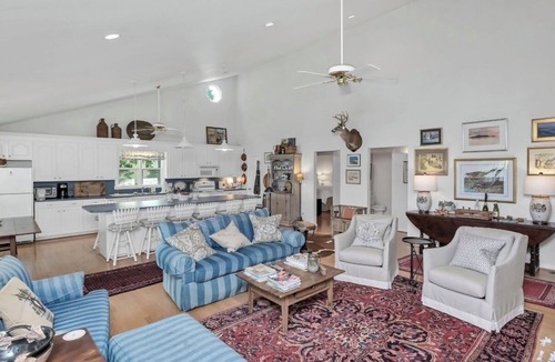 Ridgeway House | Well-appointed 5-bedroom, 5 bathroom house on gorgeous Lake Wateree with AC