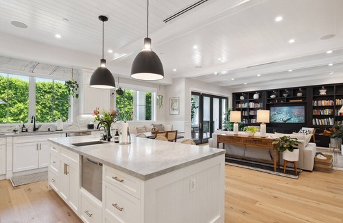 Melrose House | West Hollywood Executive Rental with Pool, Spa & Gym