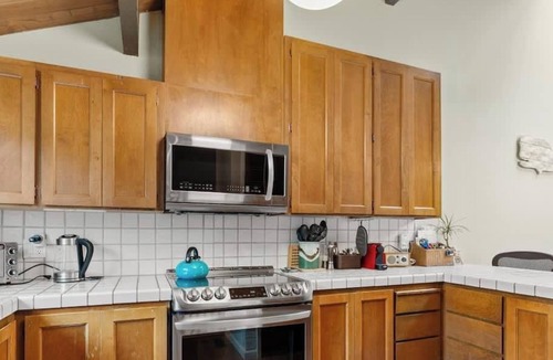 Eastside Santa Cruz Condo | Whaler's Walk