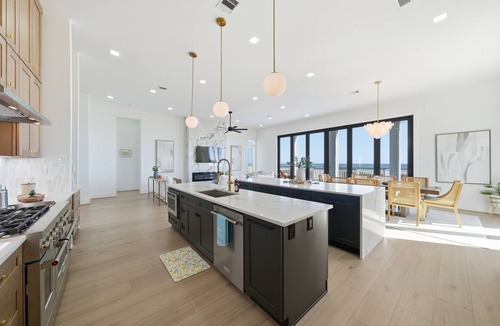 Freeport House | Where SKY meets the SEA - Stay once, stay forever!