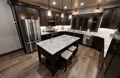 Duck Creek Village Cabin | Whispering Pines Luxury Cabin in Duck Creek Village