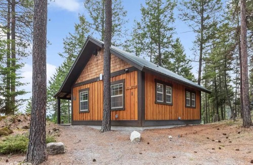 Lakeside Cabin | Whispering Pines, Flathead Lake Rental Cabins