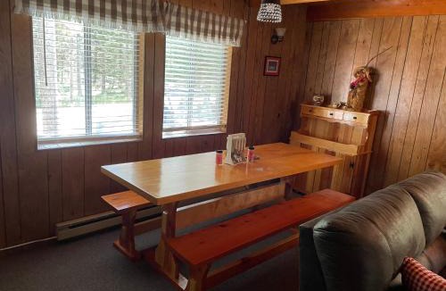 Island Park House | White Owl Retreat Yellowstone Grand Teton