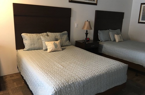 Ahsahka Hotel | White Pine Motel